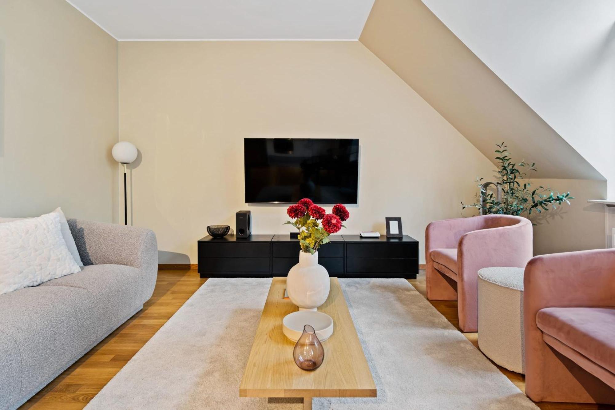 Chic 2Br Stay In Luxembourg With Free Parking Exterior photo